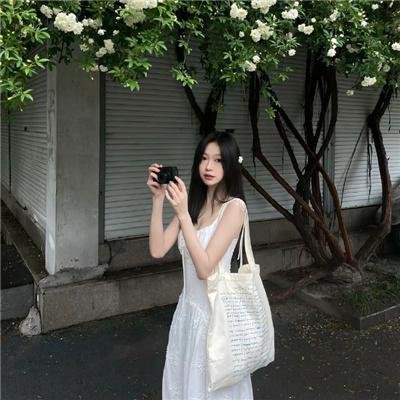 红杏春风嫁有期